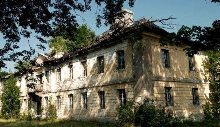 Historyczna Fabryka Odzyskuje Blask! Nowe życie dla Muzeum Zagłębia Staropolskiego