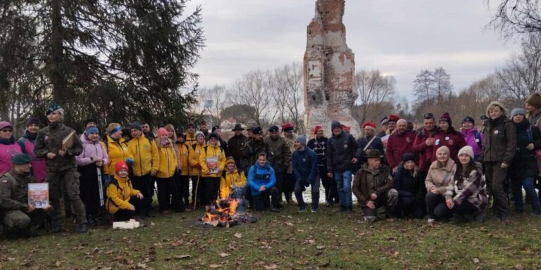 Śladami bohaterów: X jubileuszowy Marsz Szlakiem Powstańców Styczniowych