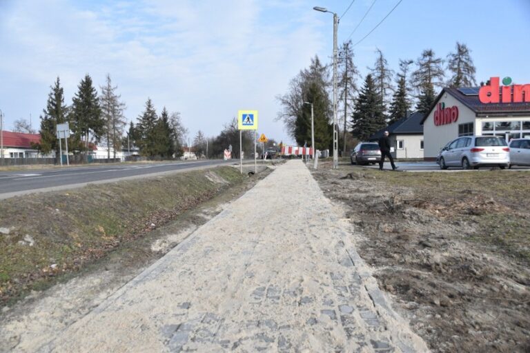 Jędrzejów się zmienia! Nowe inwestycje drogowe podnoszą komfort mieszkańców