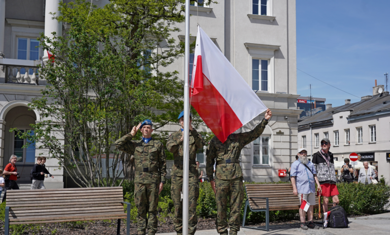 Kielczanie świętują Dzień Flagi RP