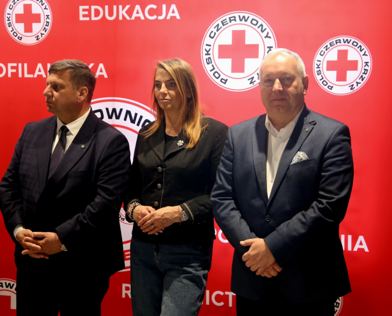 Ostrowiec Świętokrzyski centrum ratownictwa podczas Mistrzostw Pierwszej Pomocy PCK